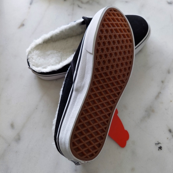 NWT Vans Suede Mule - Picture 6 of 6